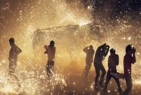 ΣΗΜΑΝΤΙΚΟ: Τι να προσέξετε με τα βεγγαλικά και τα πυροτεχνήματα;