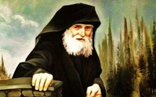 Γέρων Παΐσιος: “Οταν δείτε συμφορές στην Ελλάδα, το κράτος να βγάζει παλαβούς νόμους τότε…”