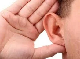 Γιατί όσο μεγαλώνουμε “γινόμαστε περήφανοι στ’ αυτιά”;