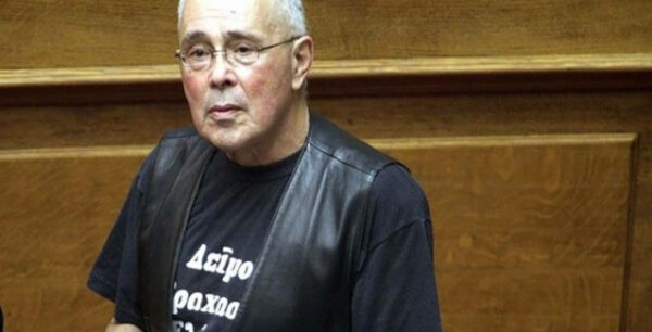 Ομοσπονδία Κωφών Ελλάδος: «Να ανακαλέσει ο κ. Ζουράρις»