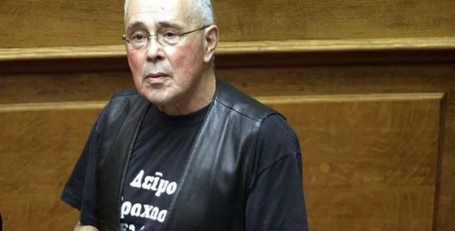 Ομοσπονδία Κωφών Ελλάδος: «Να ανακαλέσει ο κ. Ζουράρις»