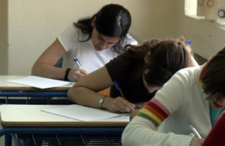 Πανελλήνιες 2017: 7 Ιουνίου οι πανελλαδικές, 11 Μαΐου οι ενδοσχολικές εξετάσεις