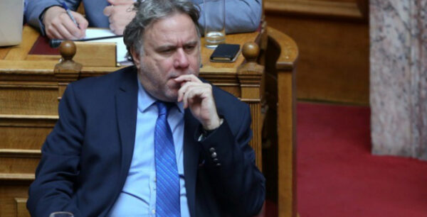 Κατρουγκαλος: Δεν χρειάζονται 180 ψήφοι για τα μέτρα