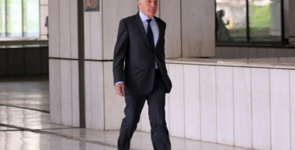 Παπαντωνίου κατά Τσίπρα για συκοφάντηση και στοχοποίησή του