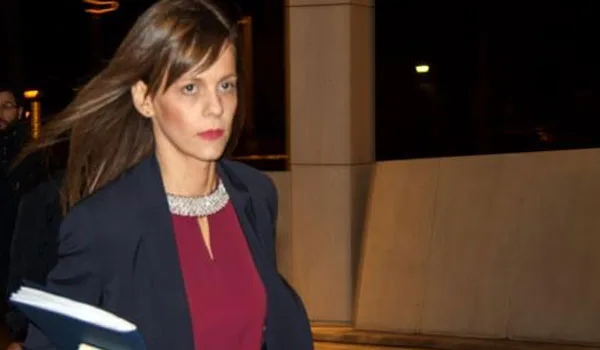 Το ΔΝΤ απαιτεί απολύσεις στο Δημόσιο και ψαλίδι για όλους τους συνταξιούχους