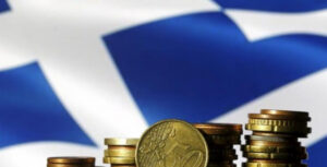 Στο τραπέζι του διαλόγου το δημοσιονομικό κενό και τα επαχθή μέτρα – Ζητούν να κοπούν 2 ακόμη μηνιάτικα!