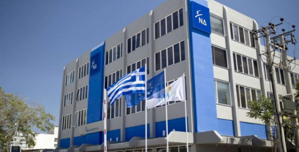 ΝΔ για Τσακαλώτο: Να πάψει να προσποιείται και να απαντήσει γιατί δεν ενημερώνει το λαό