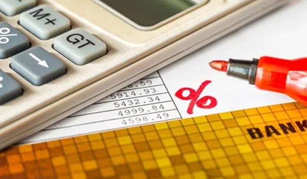 Μαζικές ρυθμίσεις κόκκινων δανείων από τις τράπεζες