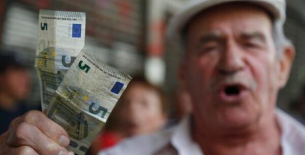 Νέες μειώσεις έως 30% στις συντάξεις – Ποιους αφορά