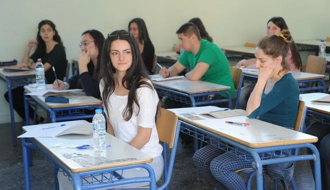 Πανελλήνιες 2017: Δείτε τα θέματα και τις απαντήσεις σε Λατινικά, Χημεία, ΑΟΘ