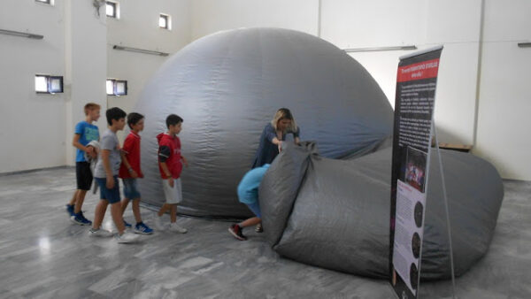 Το Κινητό Πλανητάριο Starlab επιστρέφει στην Αλεξανδρούπολη
