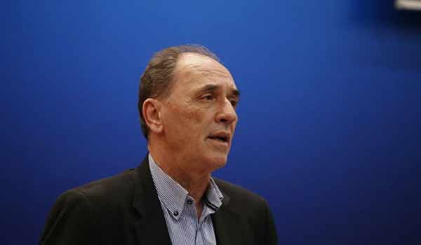 Ολοκληρώθηκε η συνάντηση Σταθάκη με τους θεσμούς