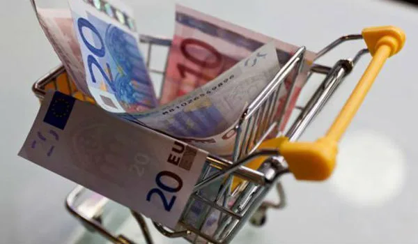 Φθηνότερο φέτος το πασχαλινό τραπέζι – Αναλυτικά οι τιμές