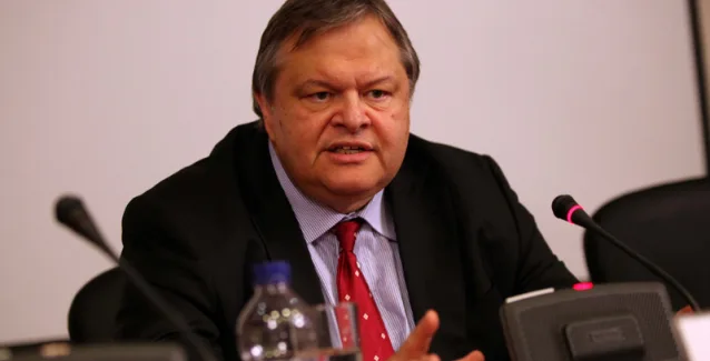 Βενιζέλος: Συμφώνησαν 4ο μνημόνιο χωρίς να έχει κλείσει το τρίτο