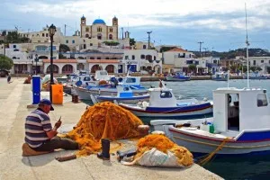 Ποιά νησιά ερημώνουν και ποιά δεν διαβάζουν
