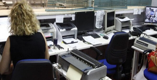 Δημόσιο: Ποιοι υπάλληλοι θα έχουν μειώσεις αποδοχών και ποιοι αυξήσεις