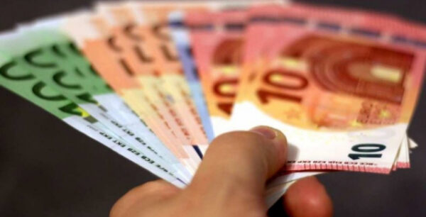 Ποιό επίδομα αυξάνεται κατά 150 ευρώ;