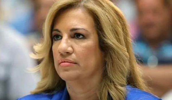 Γεννηματά: Ούτε με τους «μπαχαλάκηδες» ούτε με την ασύδοτη βία της αστυνομίας