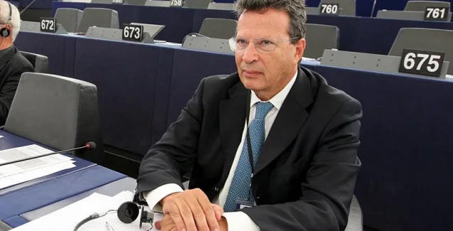 Κύρτσος: Τα εσωκομματικά προβλήματα στον ΣΥΡΙΖΑ πίσω από την καθυστέρηση στην αξιολόγηση