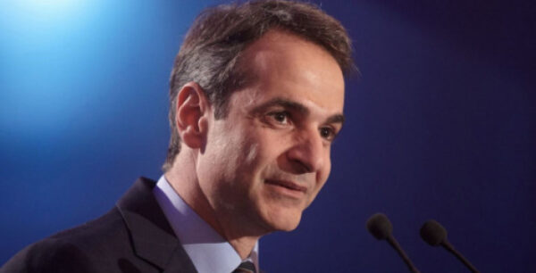 Μητσοτάκης: «Από την κατάργηση των Πανελλαδικών στις διπλές εξετάσεις»