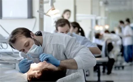 Επιστολή διαμαρτυρίας 320 φοιτητών της Οδοντιατρικής Σχολής