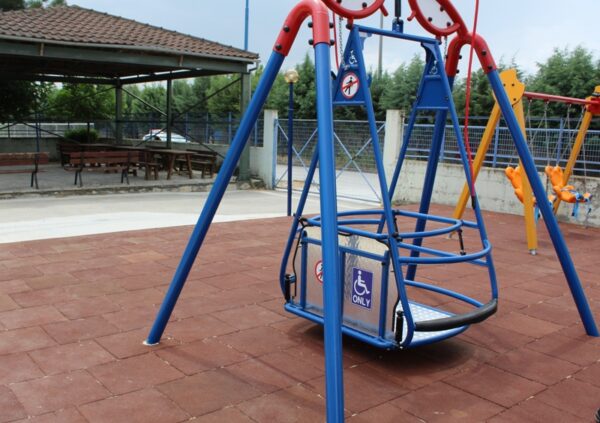 Στη Λάρισα η πρώτη παιδική χαρά για ΑΜΕΑ