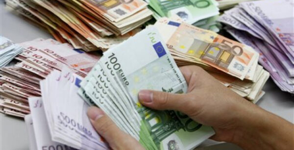 Αύξηση εισφορών έως 28% στους ελεύθερους επαγγελματίες