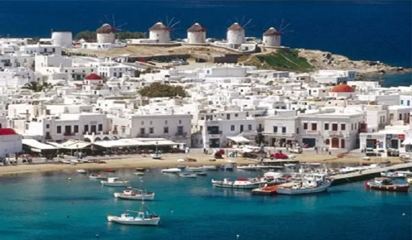Στο στόχαστρο της εφορίας  τουριστικοί προορισμοί