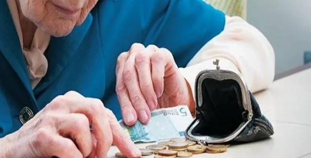 Στο 50% των εισφορών οι συντάξεις