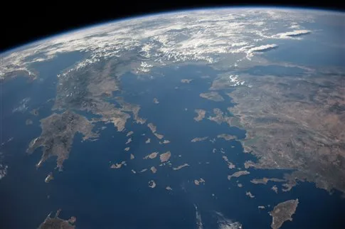 Συμφωνία Ν. Παππά με τρία ελληνικά πανεπιστήμια για την κατασκευή τριών μικροδορυφόρων