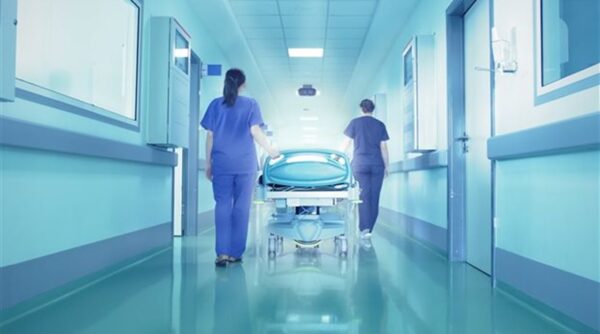 Ιατρικές σχολές – SOS εκπέμπουν οι Έλληνες ιατροδικαστές: «Χάνεται η ειδικότητα»