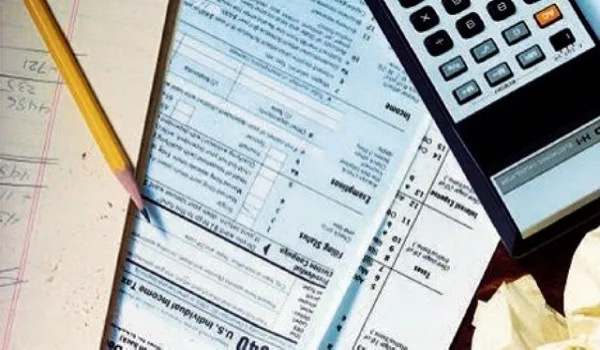 Εφορία: Ποια είναι τα  πρόστιμα για εκπρόθεσμη υποβολή δήλωσης