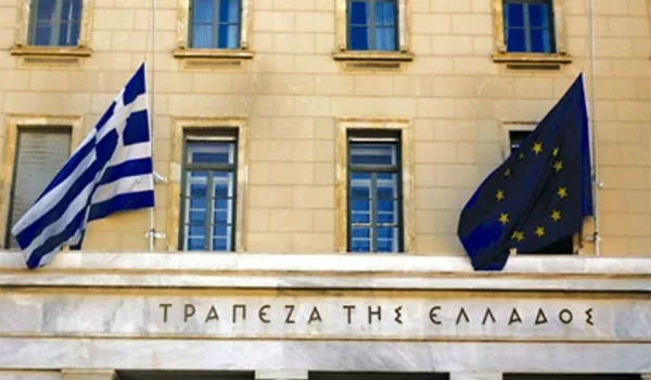 ΤτΕ: Μειώστε τους φορολογικούς συντελεστές –  Καμπανάκι για τα κόκκινα δάνεια