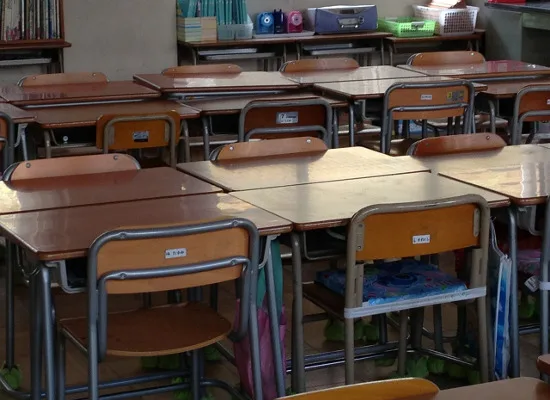 Πρόεδρος της ΟΛΜΕ: «Δεν θα επιτρέψουμε να γίνουν οι αίθουσες των σχολείων τηλεοπτικά στούντιο»