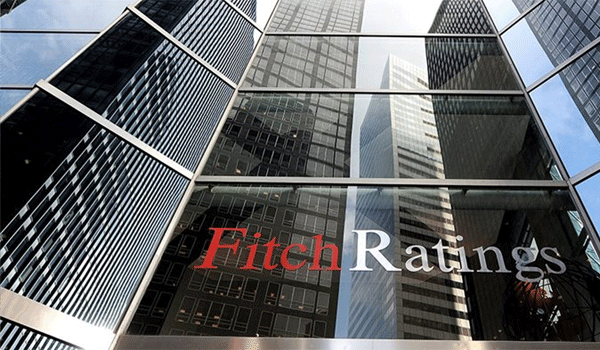 Ο Fitch απειλεί να υποβαθμίσει τις ΗΠΑ λόγω χρέους
