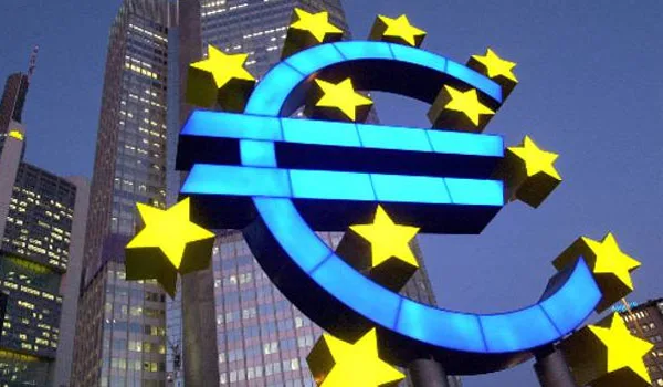 Η ΕΚΤ άφησε αμετάβλητη την ποσοτική χαλάρωση και τα επιτόκια
