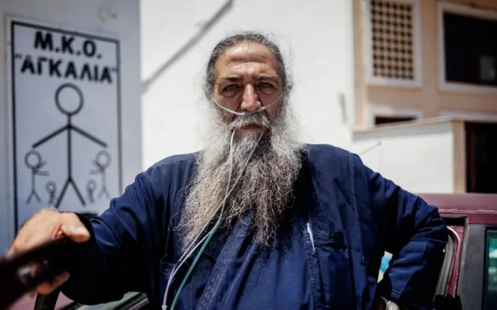 Παπα-Στρατής: Το φωτεινό παράδειγμα ζωής διδαχή και στα σχολεία!