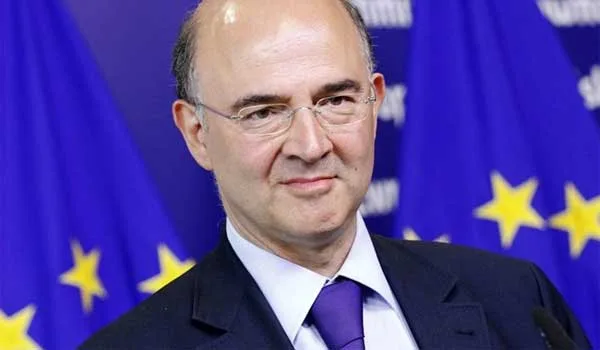 Μοσκοβισί: Σκάνδαλο η λήψη αποφάσεων για το ελληνικό πρόγραμμα