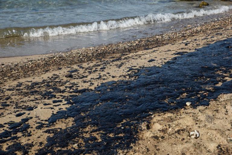 Έρευνα ΠΑΚΟΕ: Κατάλληλα και ακατάλληλα νερά κολύμβησης σε παραλίες της Αττικής