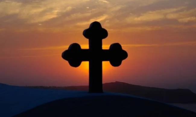 Ένωση πάντων ορατών και αοράτων στο Σταυρό