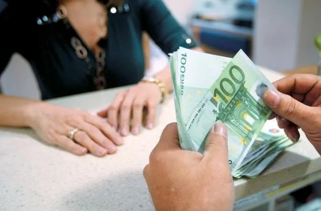 Σχέδιο για πλαφόν στα 360 ευρώ στις συντάξεις χηρείας