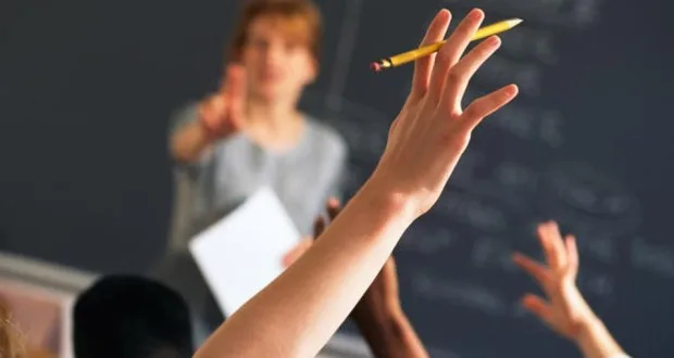 Έλληνες Εκπαιδευτικοί: Από τους πιο κακοπληρωμένους