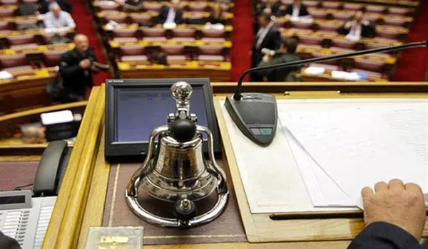 Αναδρομικά ως και 50 εκατομμύρια θα πάρουν 160 πρώην βουλευτές