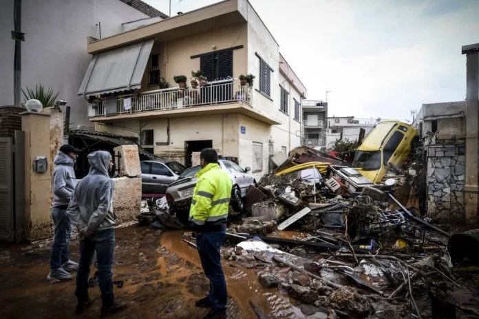 Σε τραγική κατάσταση τα σχολεία στη Μάντρα