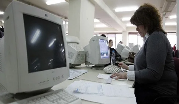 Ποιοι βγαίνουν σε σύνταξη στα 60 από ΟΑΕΕ – ΕΤΑΑ