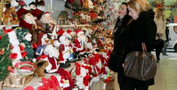 Εορταστικό ωράριο: Πως θα λειτουργήσουν καταστήματα έως την παραμονή Πρωτοχρονιάς