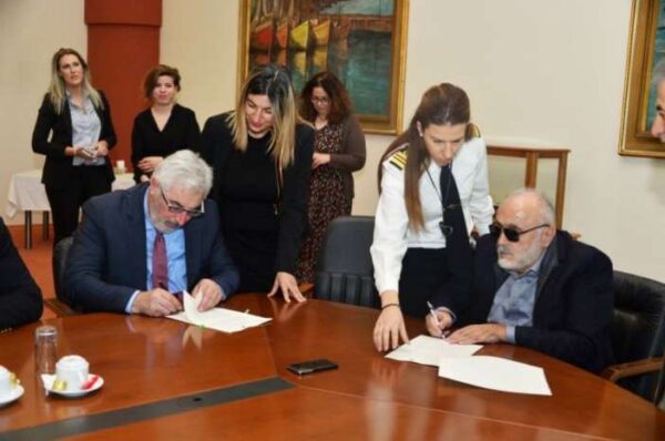 Μνημόνιο συνεργασίας του Πανεπιστημίου Πειραιώς με το Υπ. Ναυτιλίας