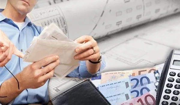 Έρχονται αλλαγές στον ΦΠΑ των επιχειρήσεων – Μελετάται η αύξηση του ορίου