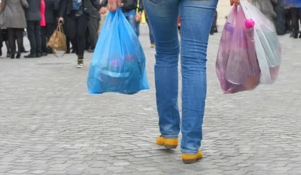 Τι πρέπει να προσέχουν οι έμποροι όταν παραγγέλνουν σακούλες