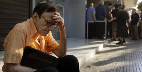 950.000 συνταξιούχοι βλέπουν τη σύνταξή τους κάτω από τα 700 ευρώ